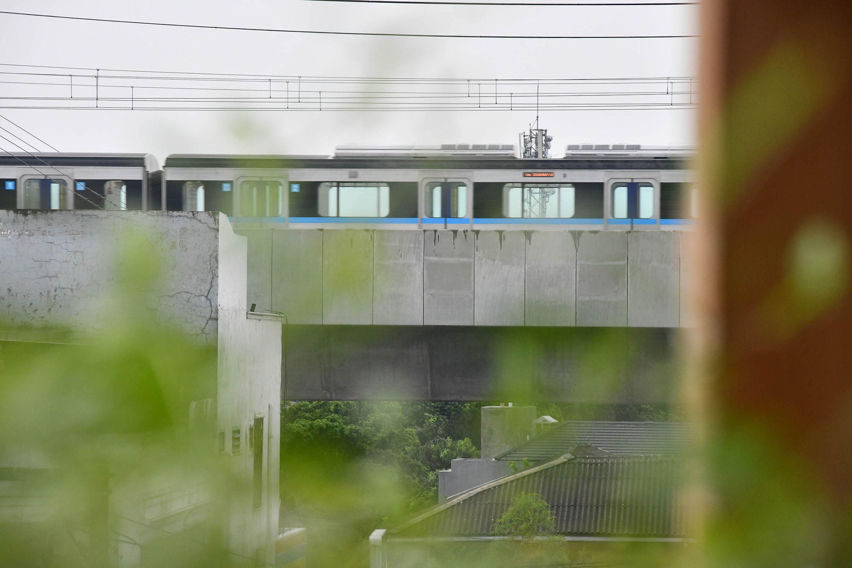 Tuju Abuserin Syariah Jakarta Kültér fotó